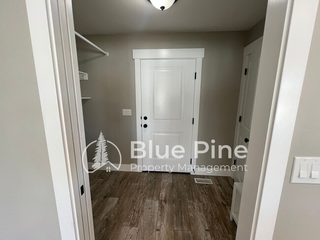 Building Photo - 3755 Harrington Rd