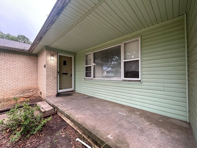 Building Photo - For Lease | Mayo Meadow | 2 Bedroom, 1 Bat...