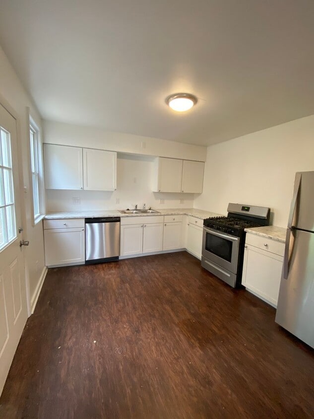 Available MAY 2026 - Updated 3 Bed, 2 Bath Home w/ Open Living & Outdoor Space! - Available MAY 2026 - Updated 3 Bed, 2 Bath Home w/ Open Living & Outdoor Space!