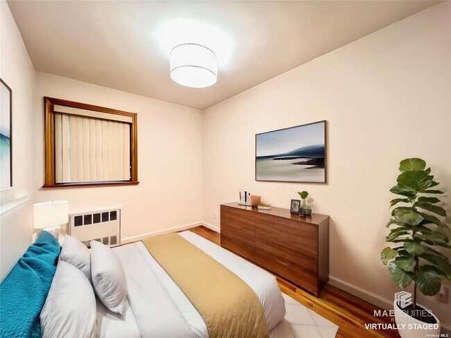 Foto del edificio - 254-03 58th Ave