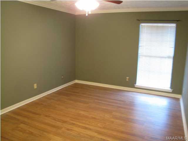 Building Photo - 1613 Woodmere Loop