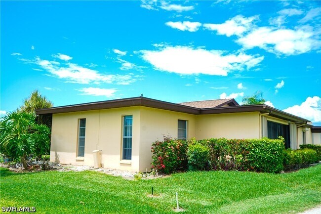 Building Photo - 4105 Lakewood Blvd