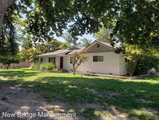Building Photo - 4 br, 2 bath House - 2301 Bangs Ave
