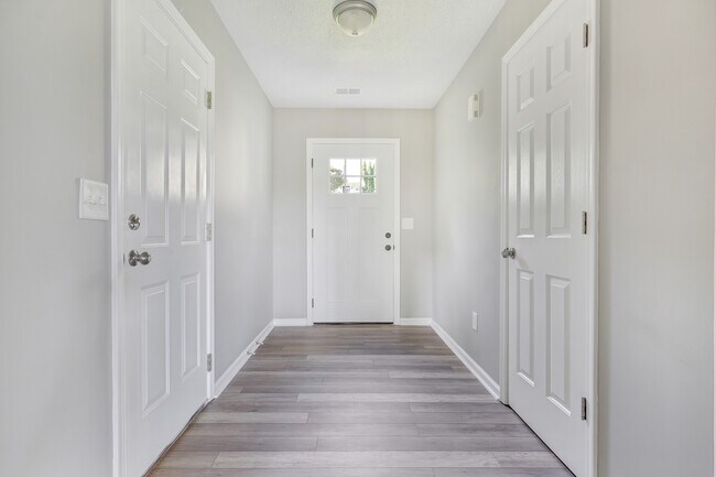 Building Photo - 108 Spindleback Way