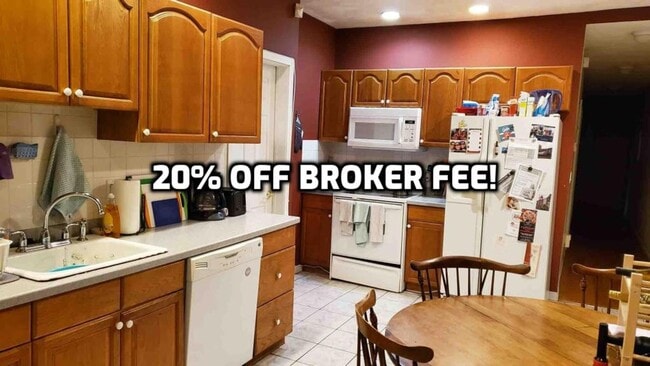 Coolidge Corner Gem! Heat and Hot Water Included - Coolidge Corner Gem!  Heat and Hot Water Included Apartment