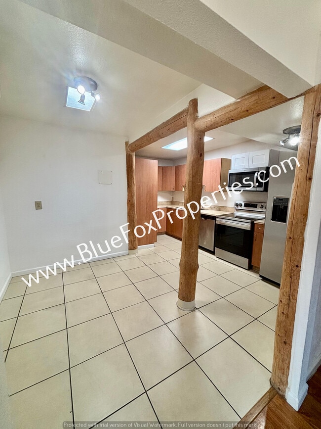 Foto del edificio - 2819 E 20th St