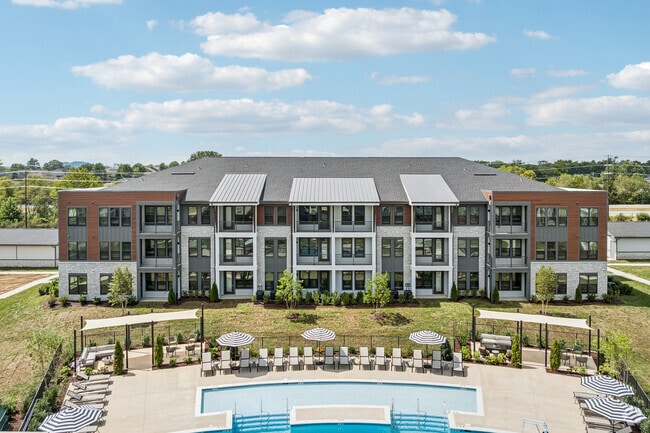 Building Photo - Alton Nexus