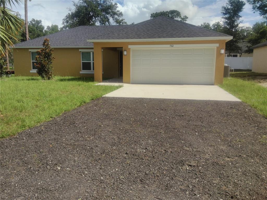Primary Photo - 1562 Schaub Ave
