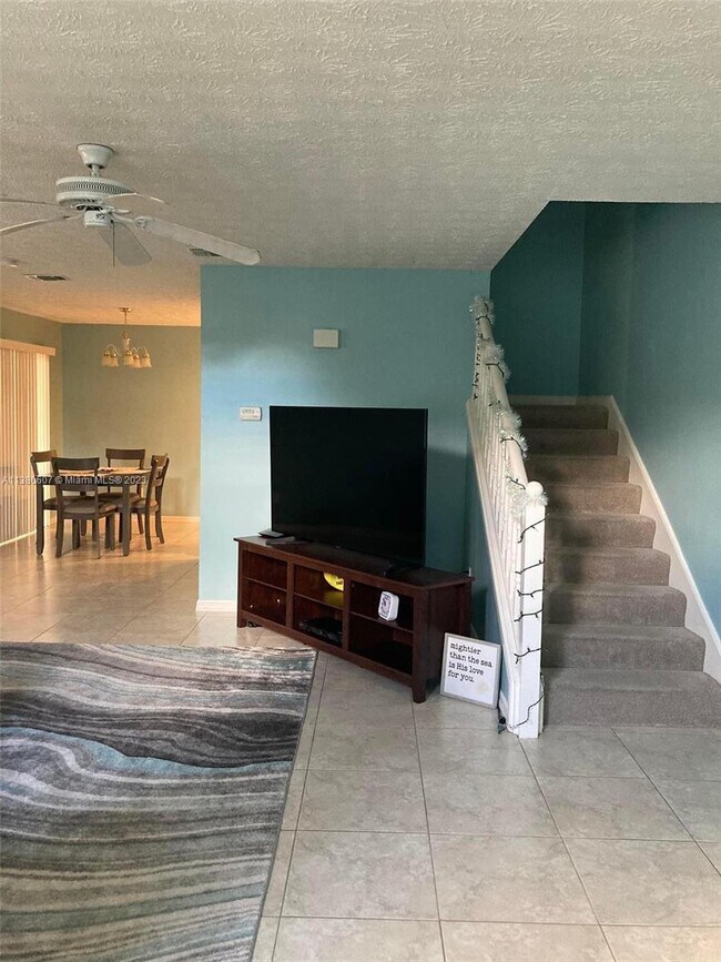 Building Photo - 2057 SE Wild Meadow Cir