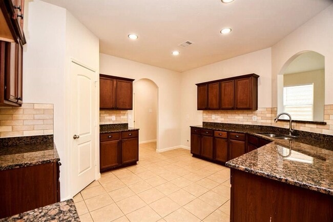 Building Photo - 10909 Panther Ct