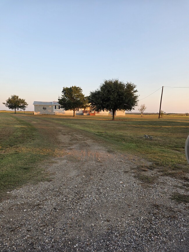 Building Photo - 187 County Rd 4113
