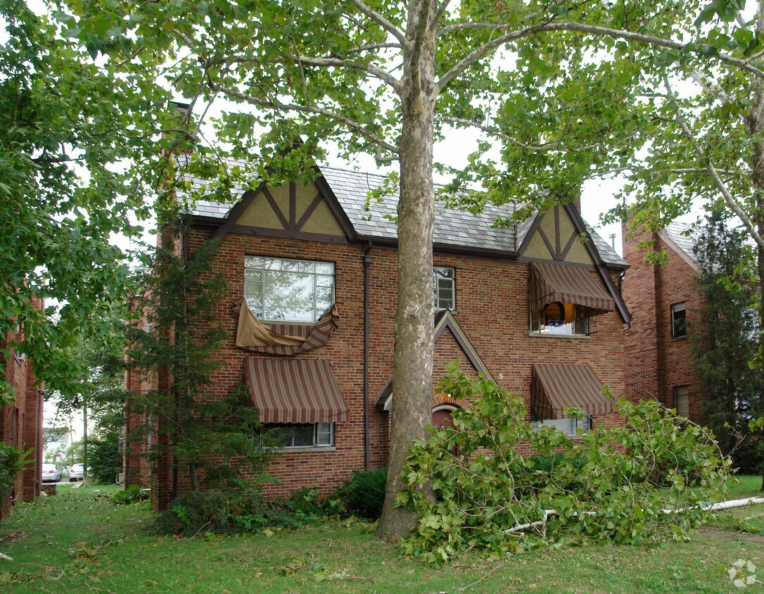 Foto del edificio - 1522 Northwest Blvd