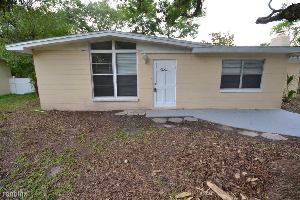Primary Photo - 9808 N 55th St