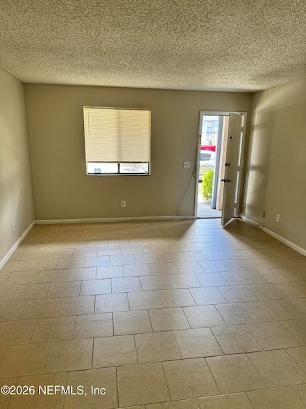 Building Photo - 5147 Westchase Ct