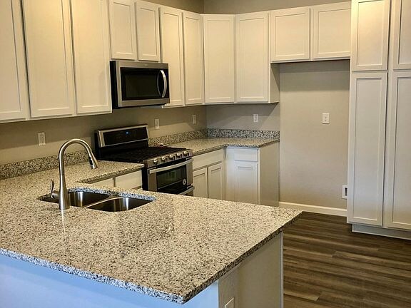 Foto del edificio - 14845 E Belleview Dr
