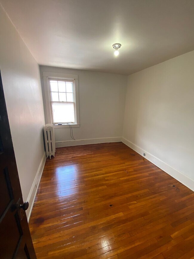 Foto del edificio - 714 Columbia Ave