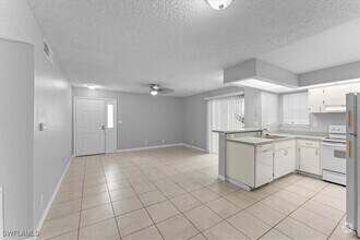 Building Photo - 2033 Rookery Bay Dr