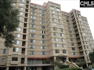 Building Photo - 1600 Park Cir