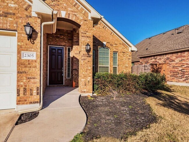 Building Photo - 2305 Broken Wagon Dr