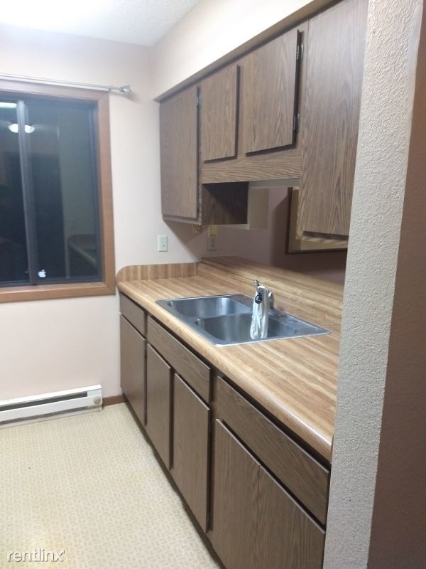 Primary Photo - 1 br, 1 bath Apartment - 140 S 8TH S Apt #9