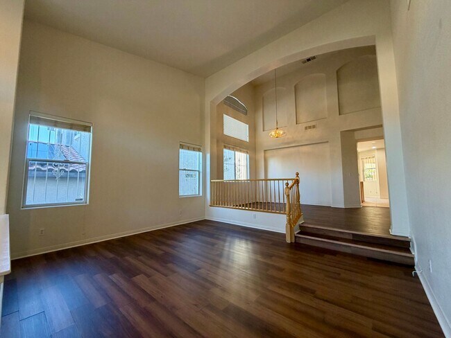 Foto del edificio - Lovely, large 4 bedroom