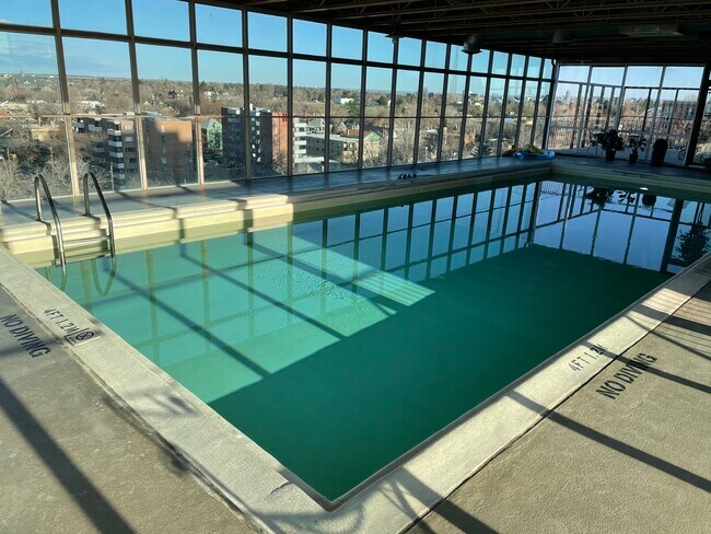 Rooftop Pool - 1200 Vine St