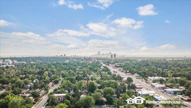 Foto del edificio - 1418 Glencoe St