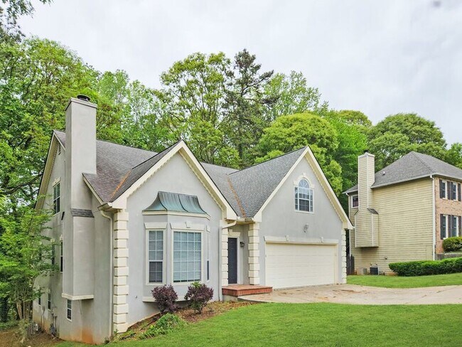 Building Photo - 9205 Charlton Pl