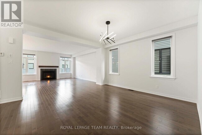 Photo du bâtiment - 1010 Brian Good Ave