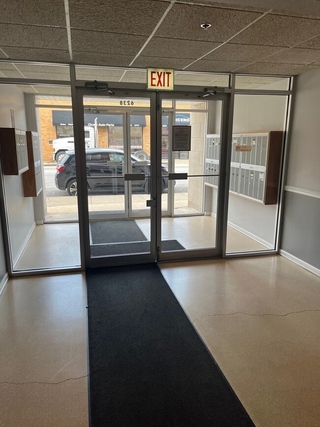 6238 W 26th St Unit 504, Berwyn, IL 60402 Condo for Rent in Berwyn