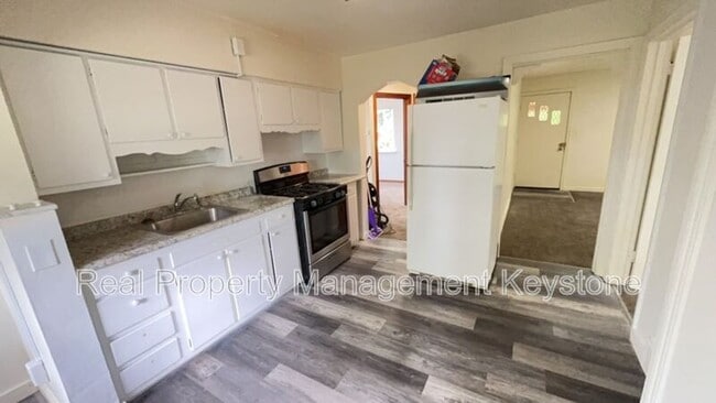 Building Photo - 2509 Farkas Pl