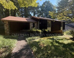 Building Photo - 13 N Foxxborough Ln