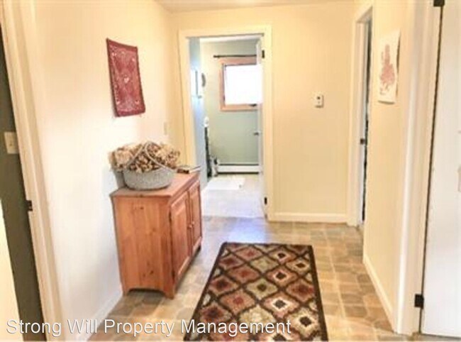 Building Photo - 3 br, 2 bath House - 1402 Hinesburg Road