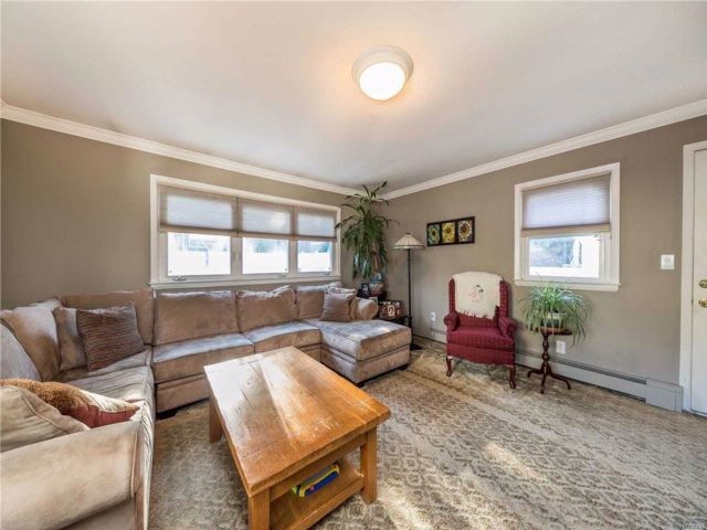 Foto del edificio - 1415 Noel Ave