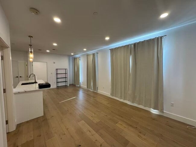 Building Photo - 30 Penniman Rd