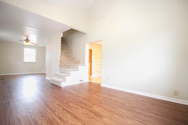 Foto del edificio - 6910 Brint Rd