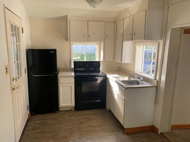 Building Photo - 208 Woodruff