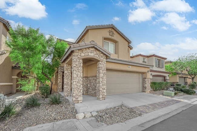 Foto del edificio - 8661 Rowland Bluff Ave