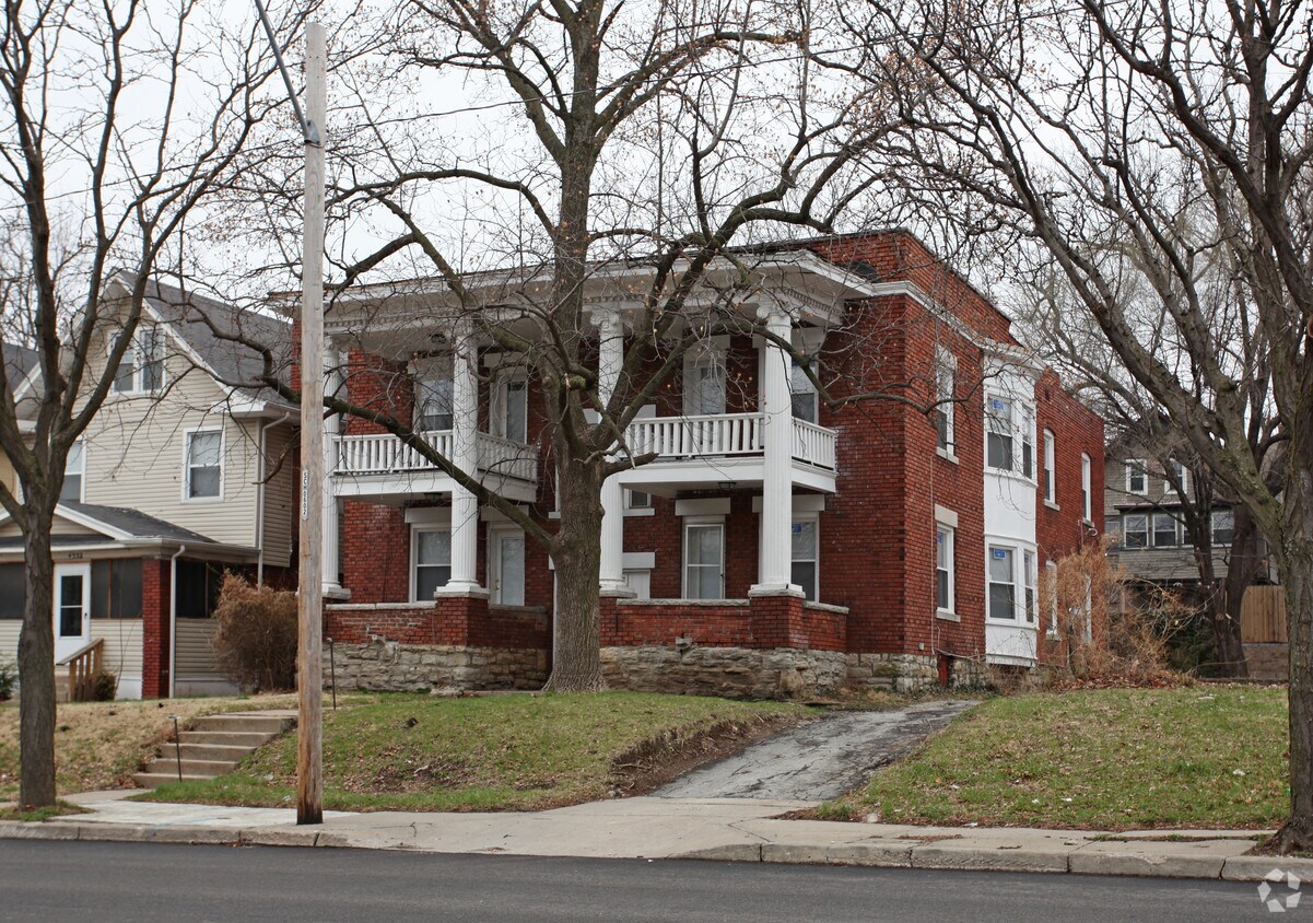 Building Photo - 4330 Troost Ave