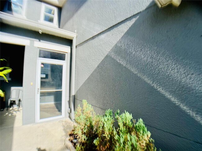 Foto del edificio - 1053 Chalcedony St