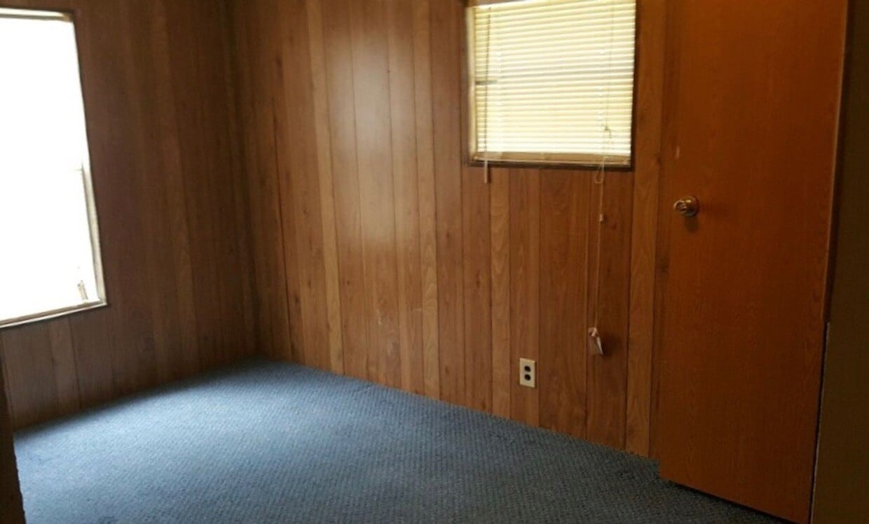 Building Photo - AVAILABLE NOW! NO PETS! $775 a month. Call 803-537-0185