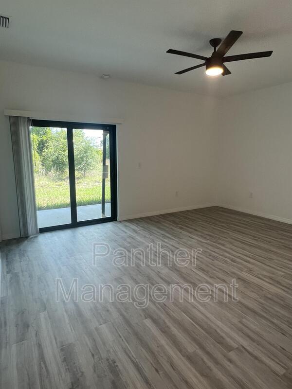 Foto del edificio - 5207 Benton St