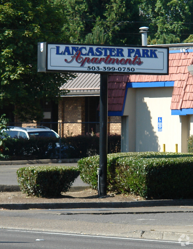 Building Photo - Lancaster Park Apartments