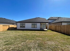 Building Photo - 3322 Silverton Dr