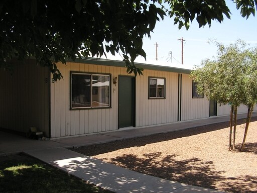 Building Photo - 2505 N Dodge Blvd