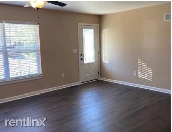 Foto del edificio - 3 br, 2 bath House - 19 W 13th St