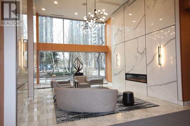 Photo du bâtiment - 4968 Yonge St
