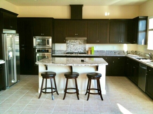 Foto del edificio - Dublin, Schaefer Ranch 5Br., 3.5 Ba., MANY...