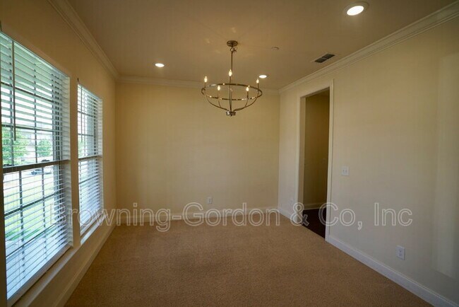 Foto del edificio - 797 Ravensdowne Dr