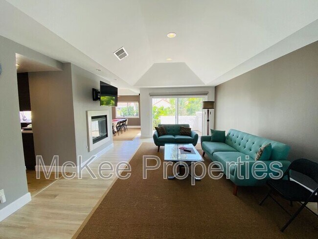 Foto del edificio - 33 Port Royale Rd